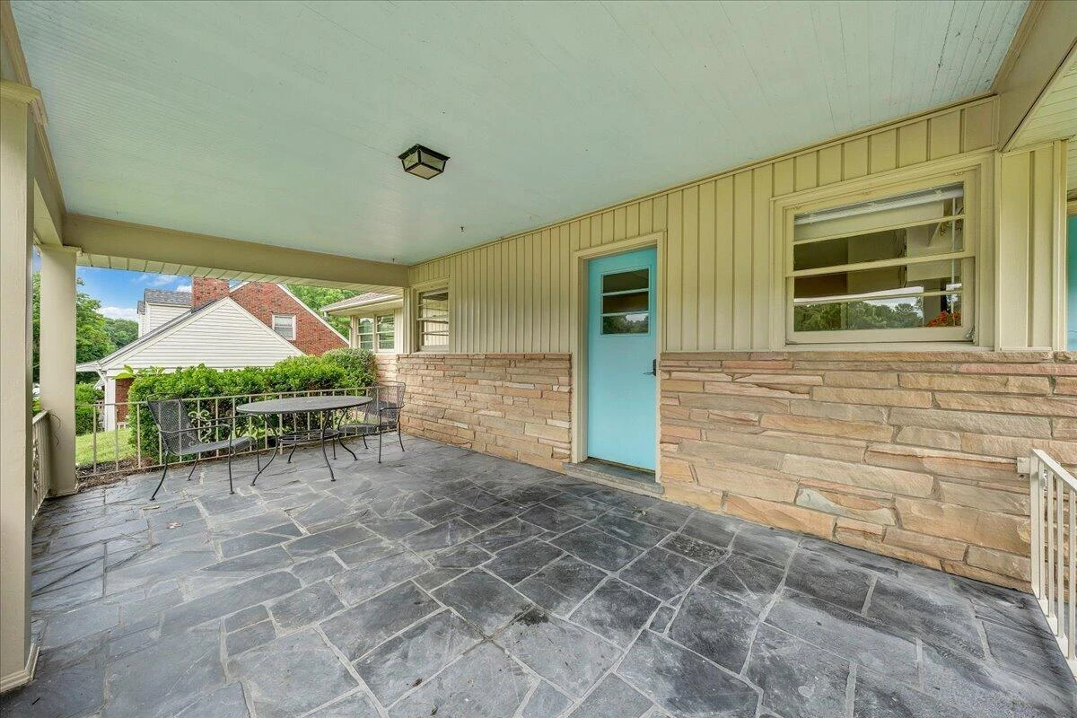 2725 Lofton RD SW - Photo 4
