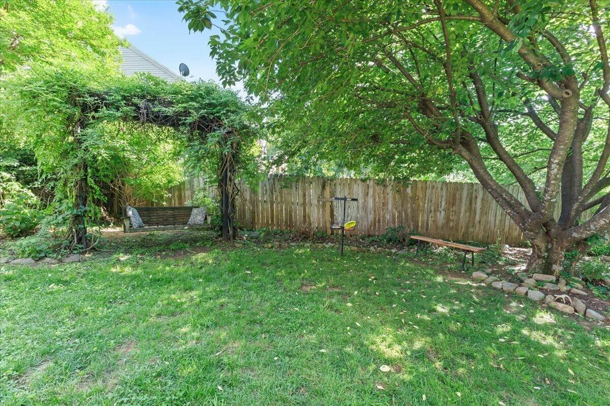 2105 Plum ST - Photo 31