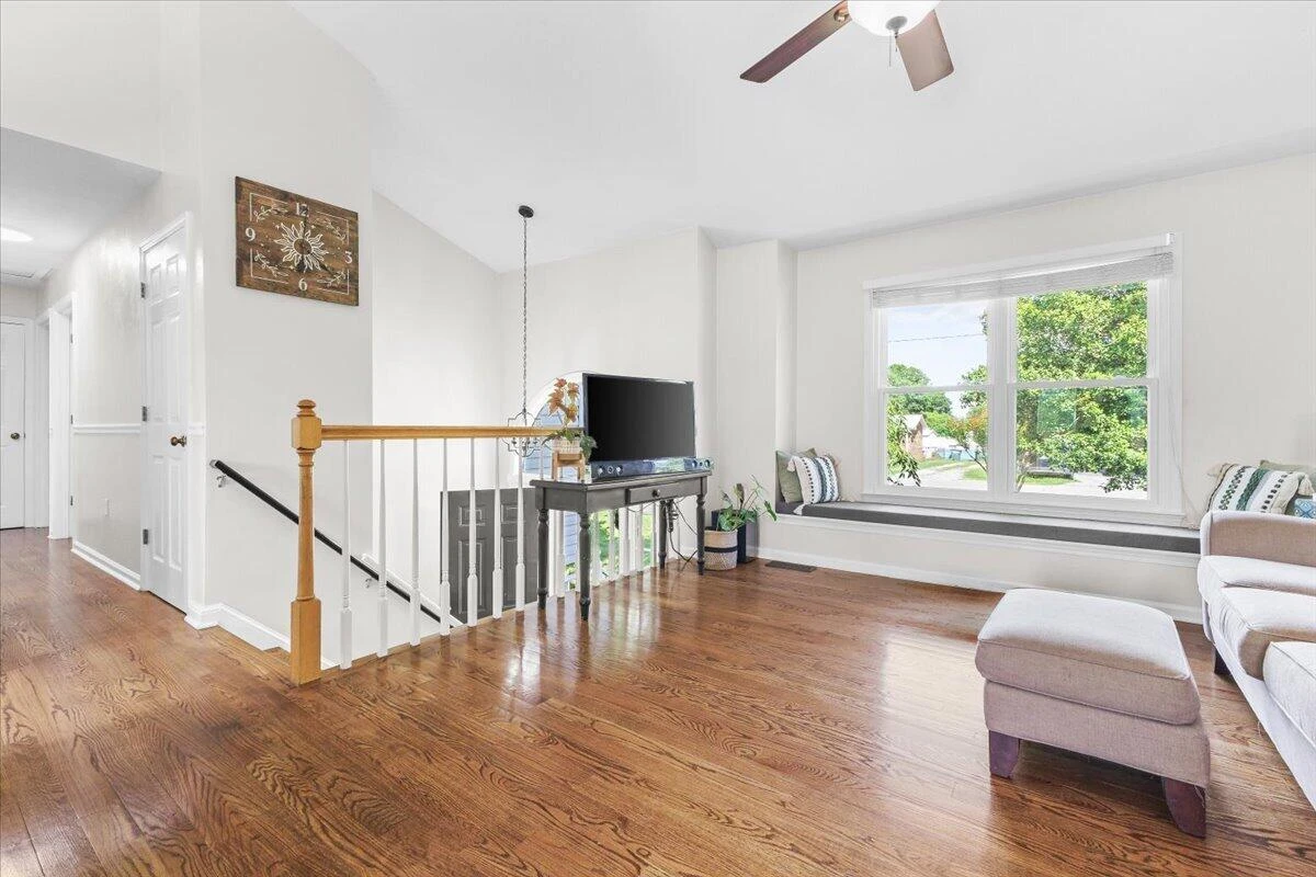 2105 Plum ST - Photo 7