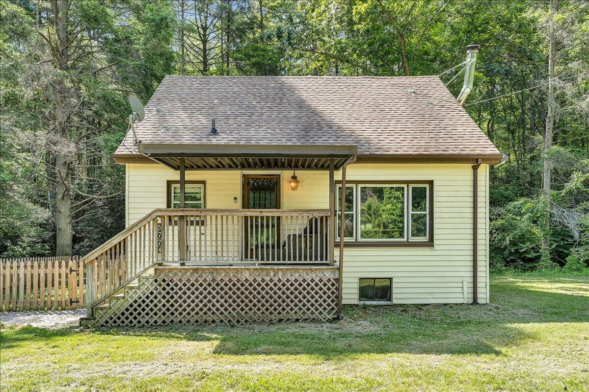 5774 Bradshaw RD - Photo 2