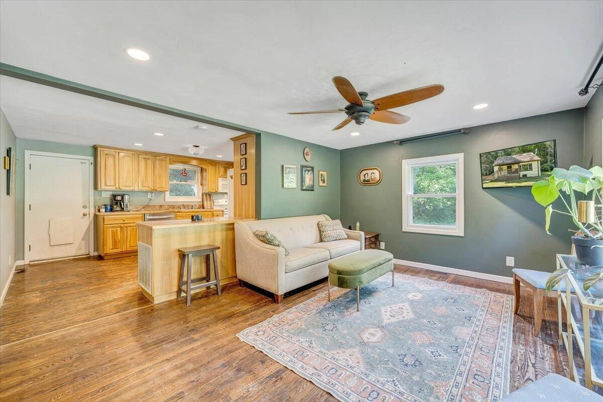 5774 Bradshaw RD - Photo 4