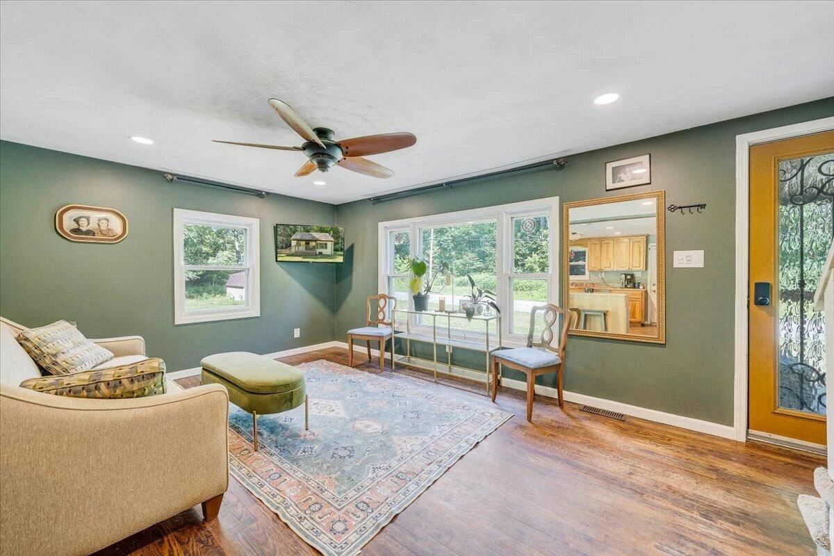 5774 Bradshaw RD - Photo 6