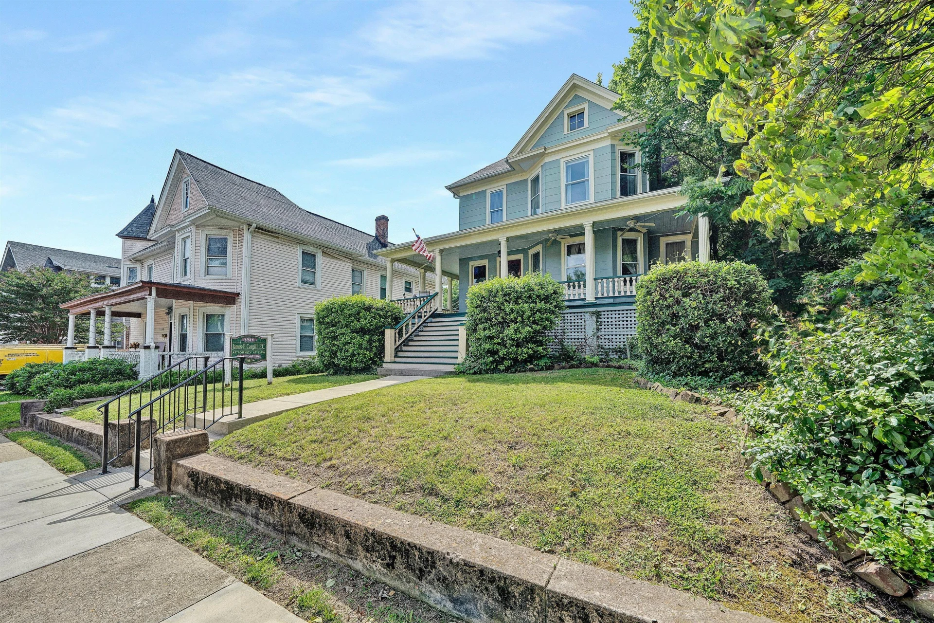 1314 Maple AVE SW - Photo 3