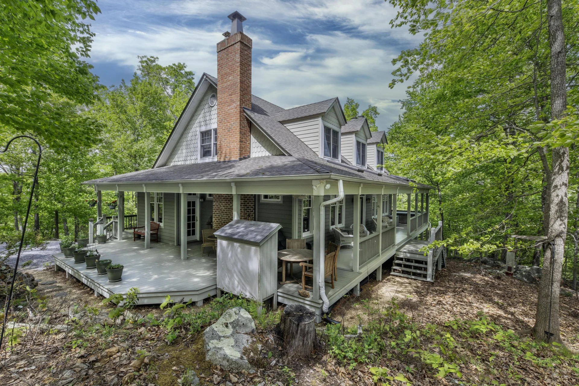 151 Stoneybrook RD - Photo 2