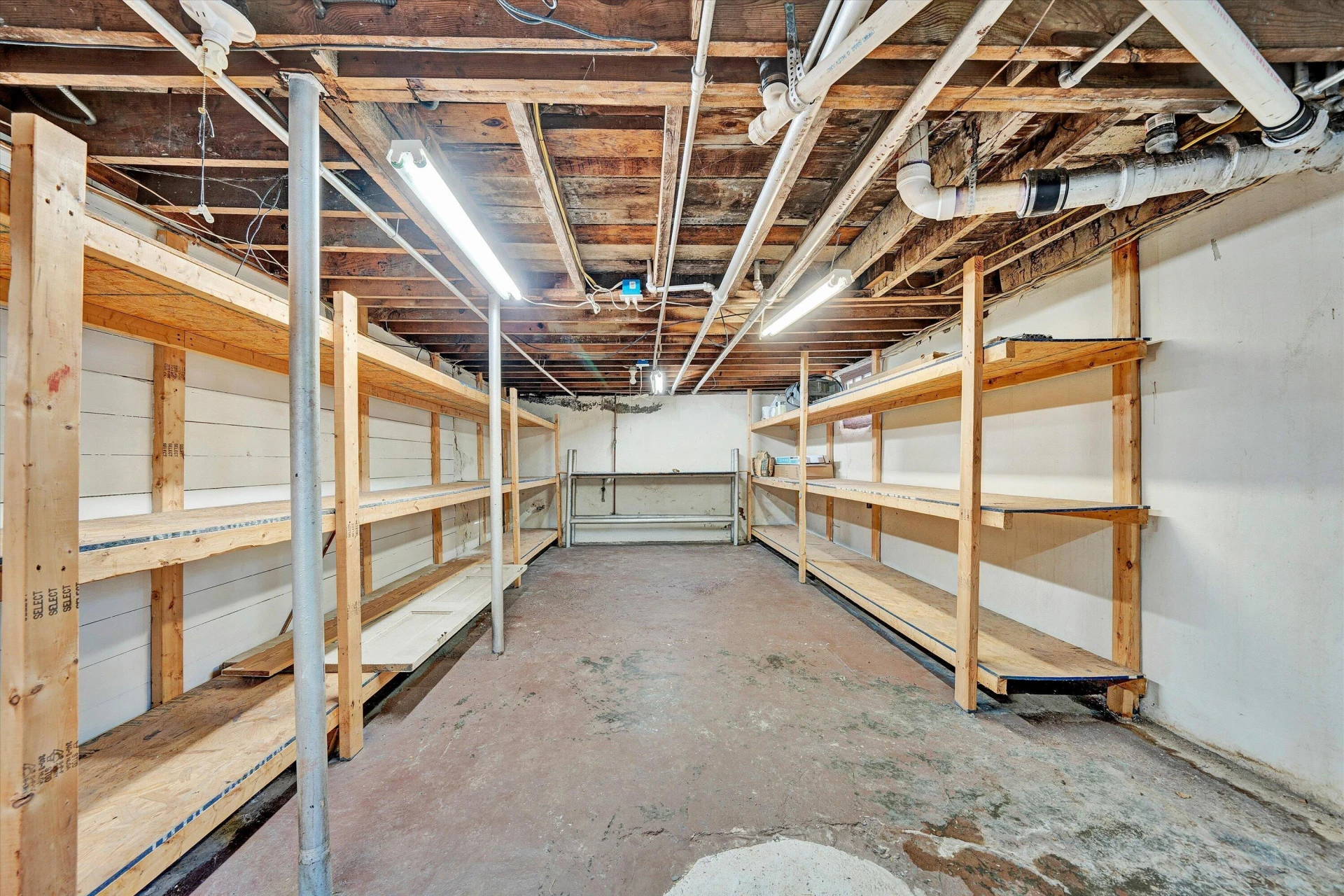 1668 Brandon AVE SW - Photo 37