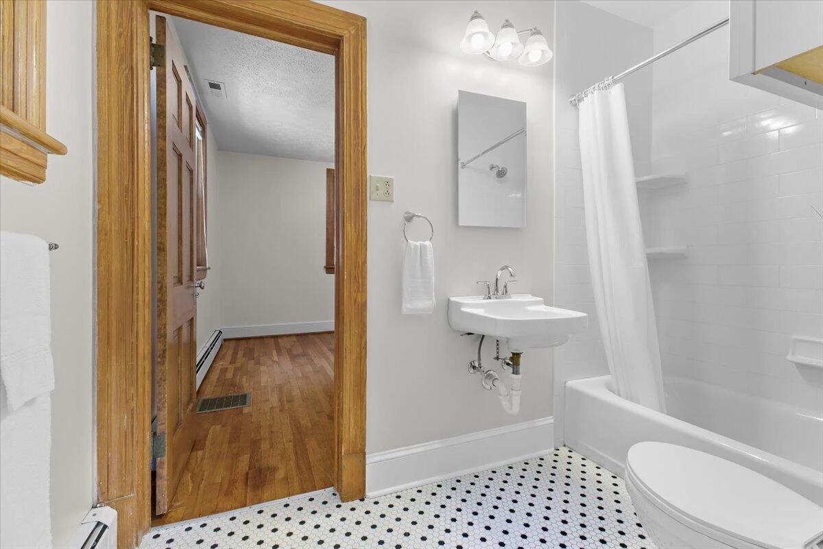 2514 Weaver RD SW - Photo 18