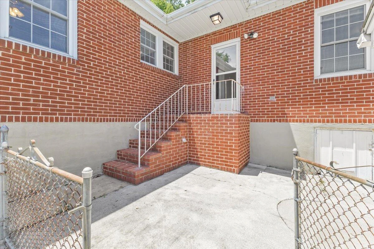 2514 Weaver RD SW - Photo 25