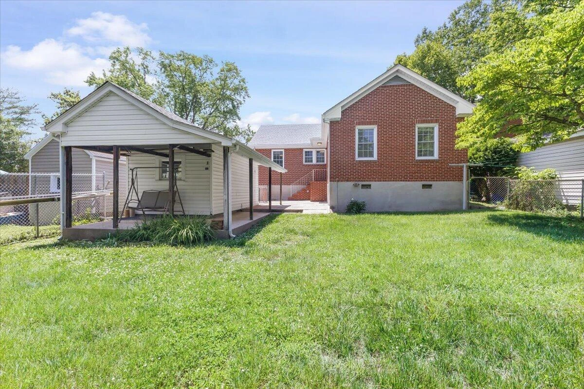 2514 Weaver RD SW - Photo 27