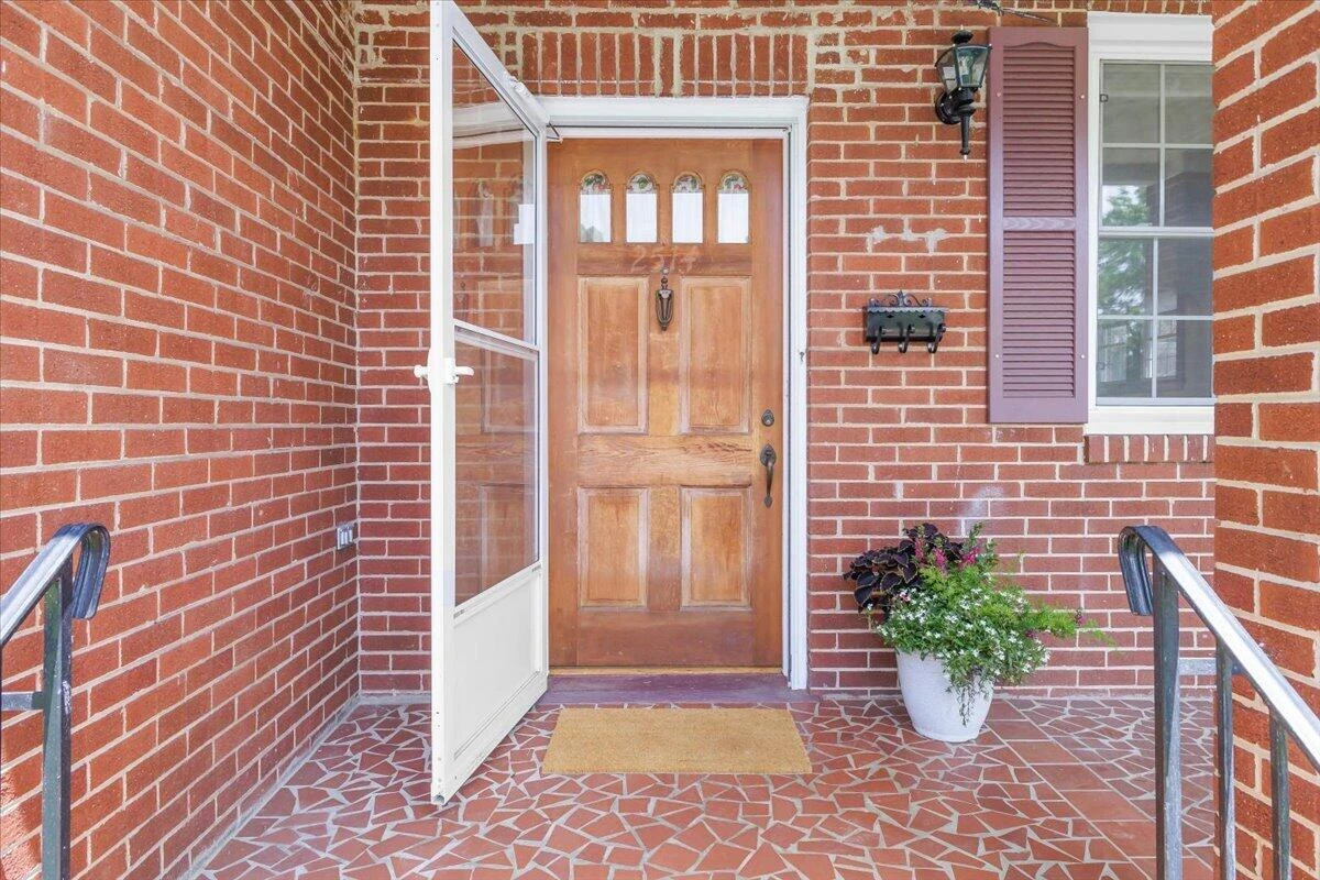 2514 Weaver RD SW - Photo 4