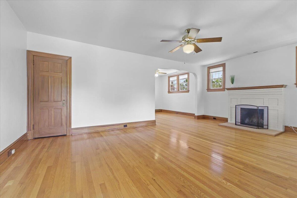 2514 Weaver RD SW - Photo 5