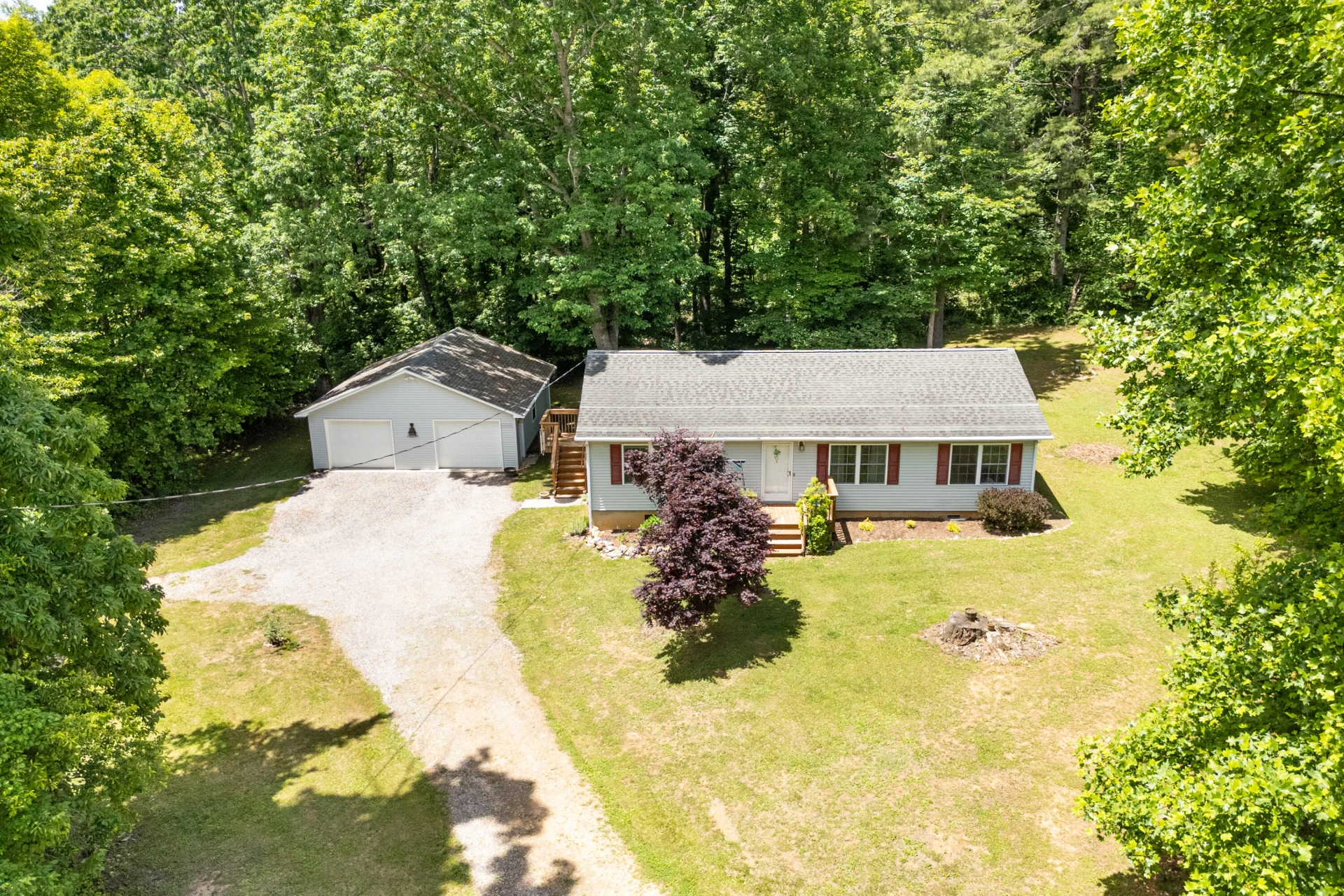 222 Greenwood LN SE - Photo 3