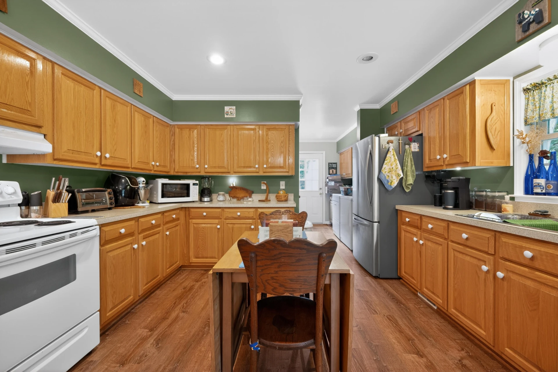 222 Greenwood LN SE - Photo 9