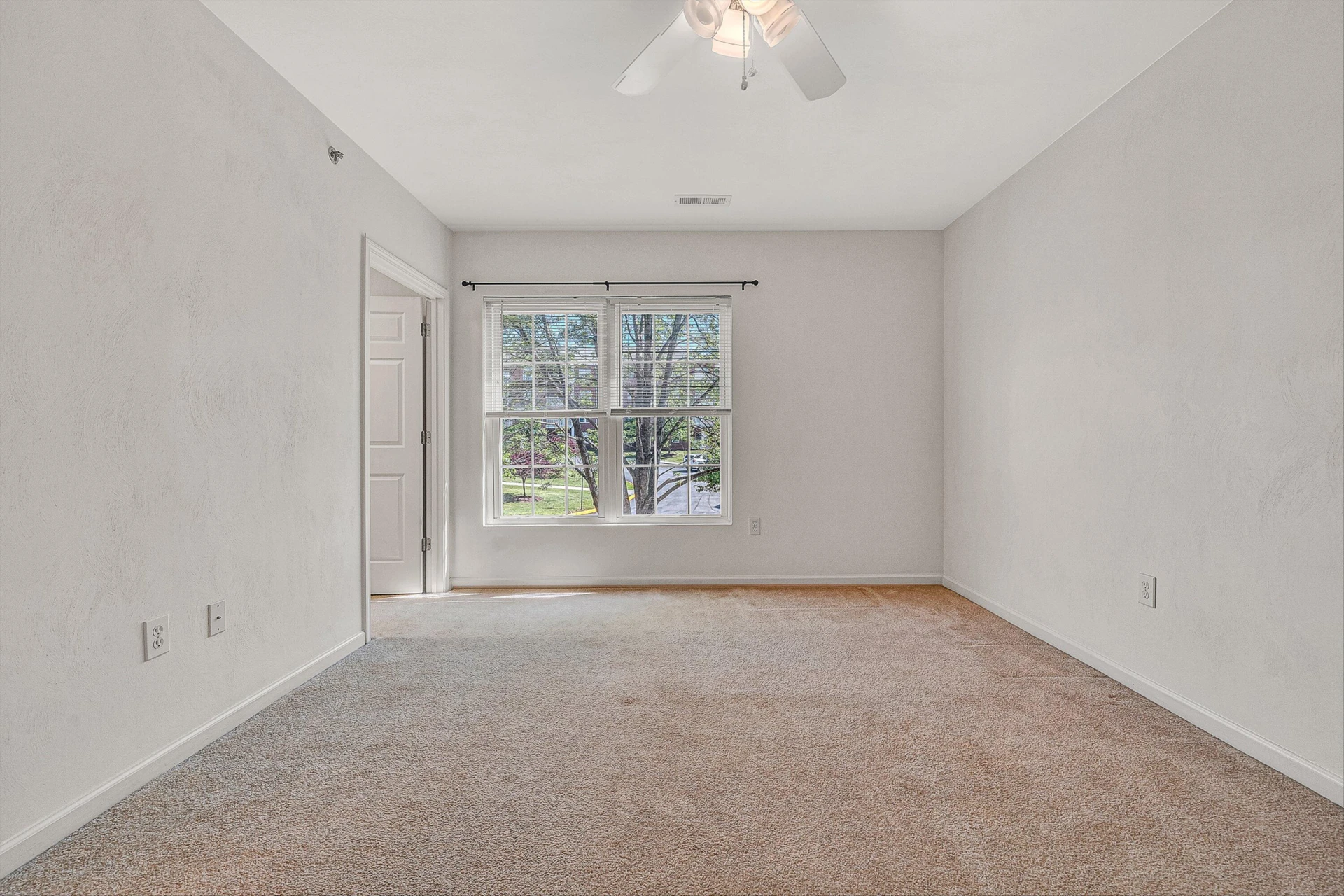 4438 Pheasant Ridge RD #APT 202 - Photo 28