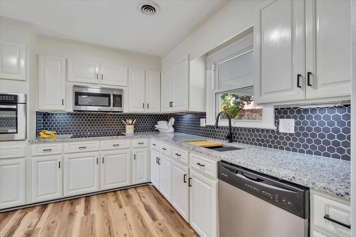5227 N Garden LN - Photo 11