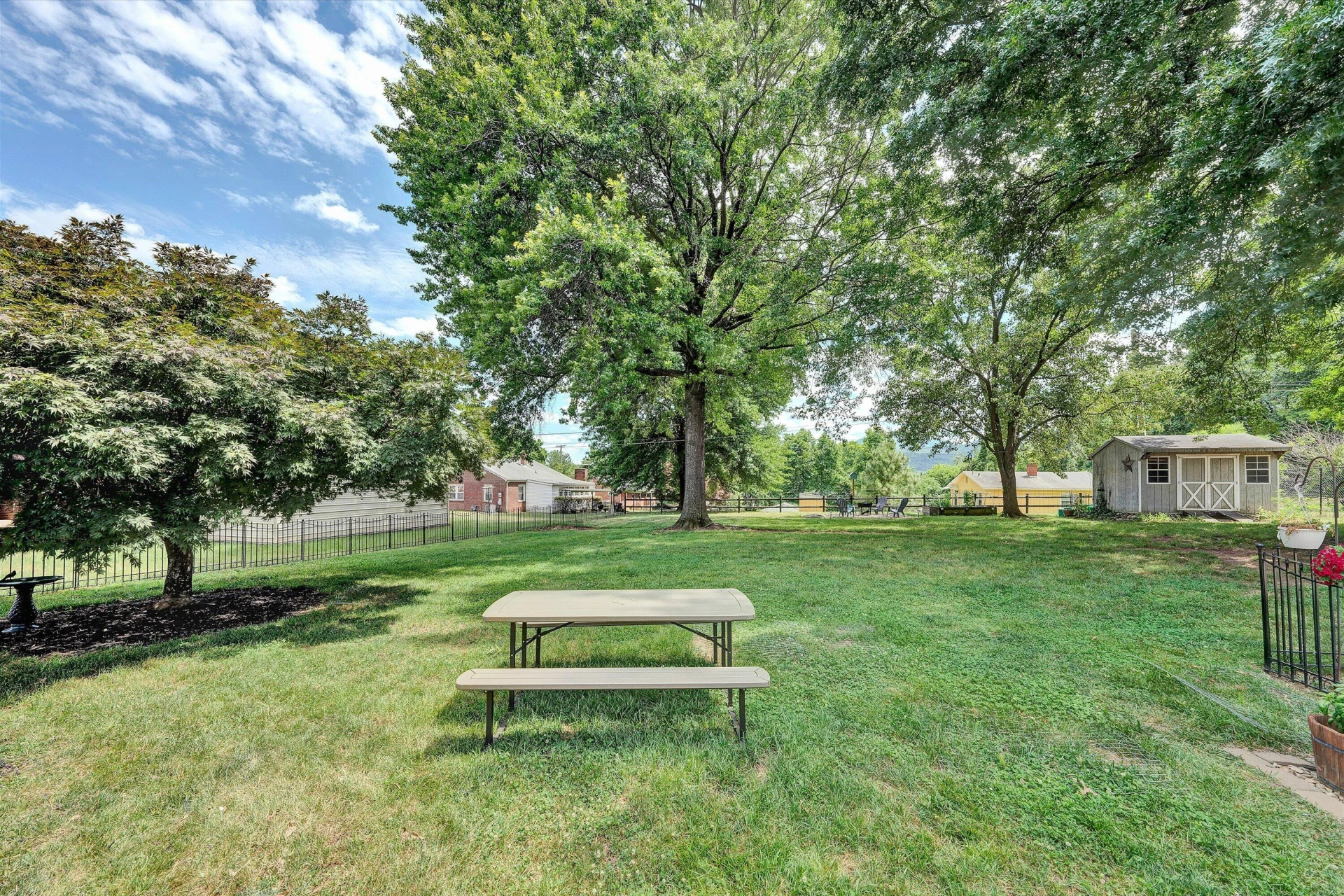 1614 Narcissus ST - Photo 10