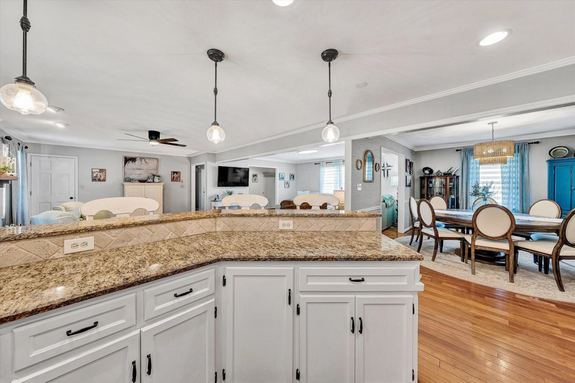 1614 Narcissus ST - Photo 28