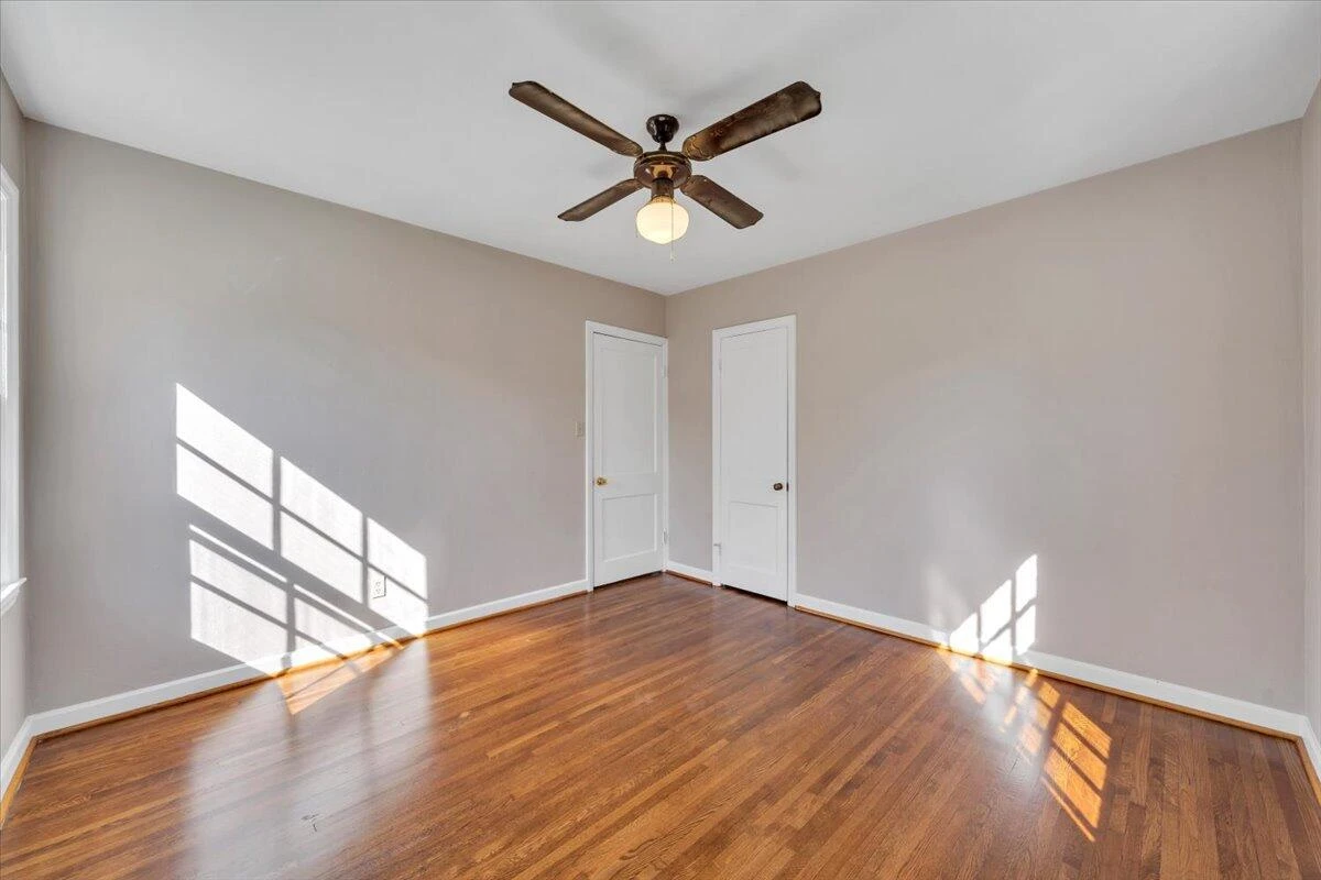 2462 Maiden LN SW - Photo 14