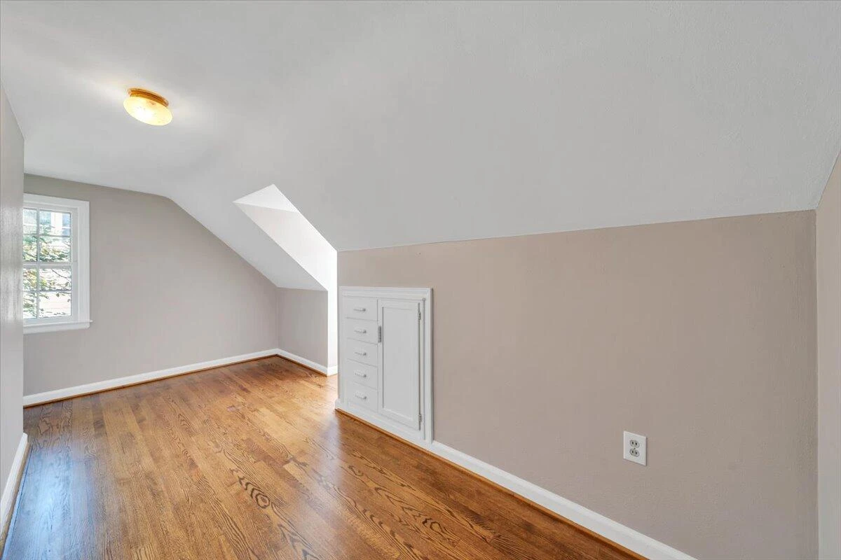 2462 Maiden LN SW - Photo 22