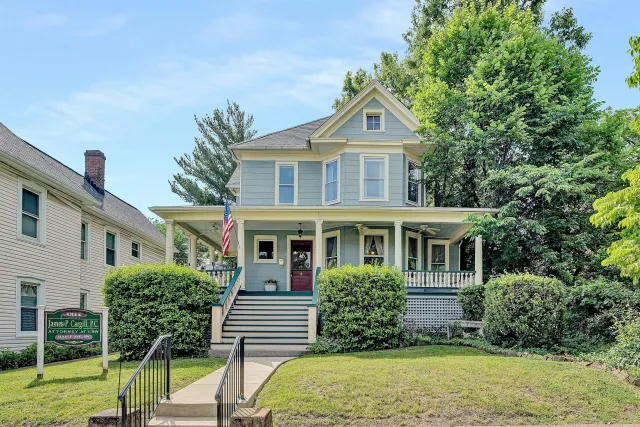 1314 Maple AVE SW