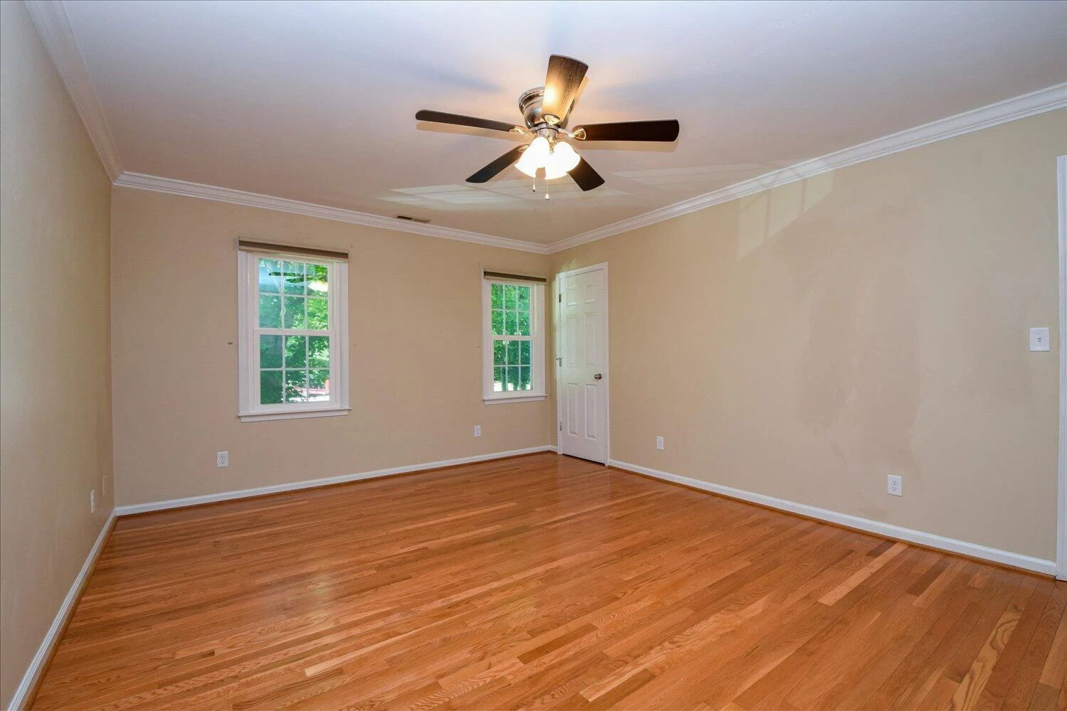 5526 Westbriar CT - Photo 11