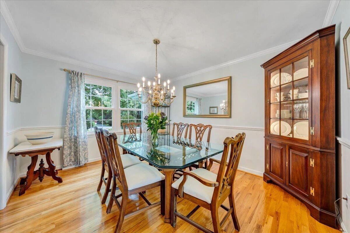 21 Queen Regent CT - Photo 10