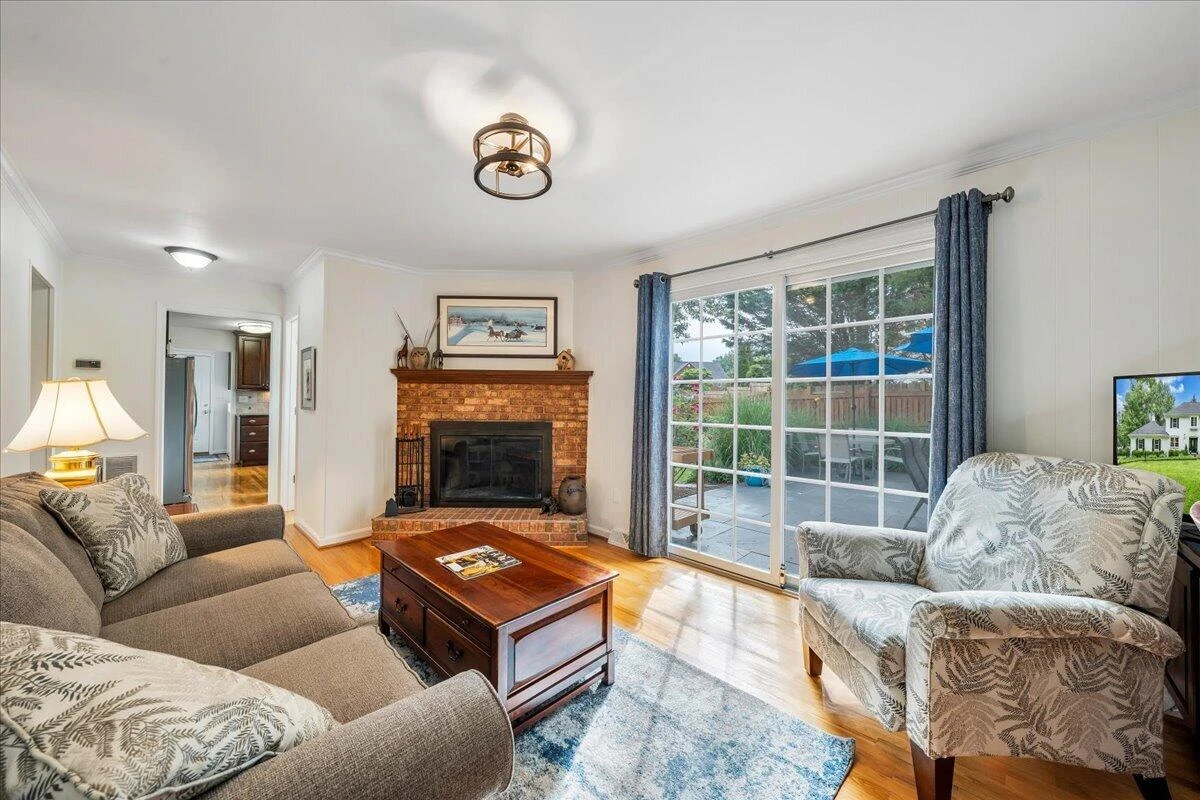 21 Queen Regent CT - Photo 24