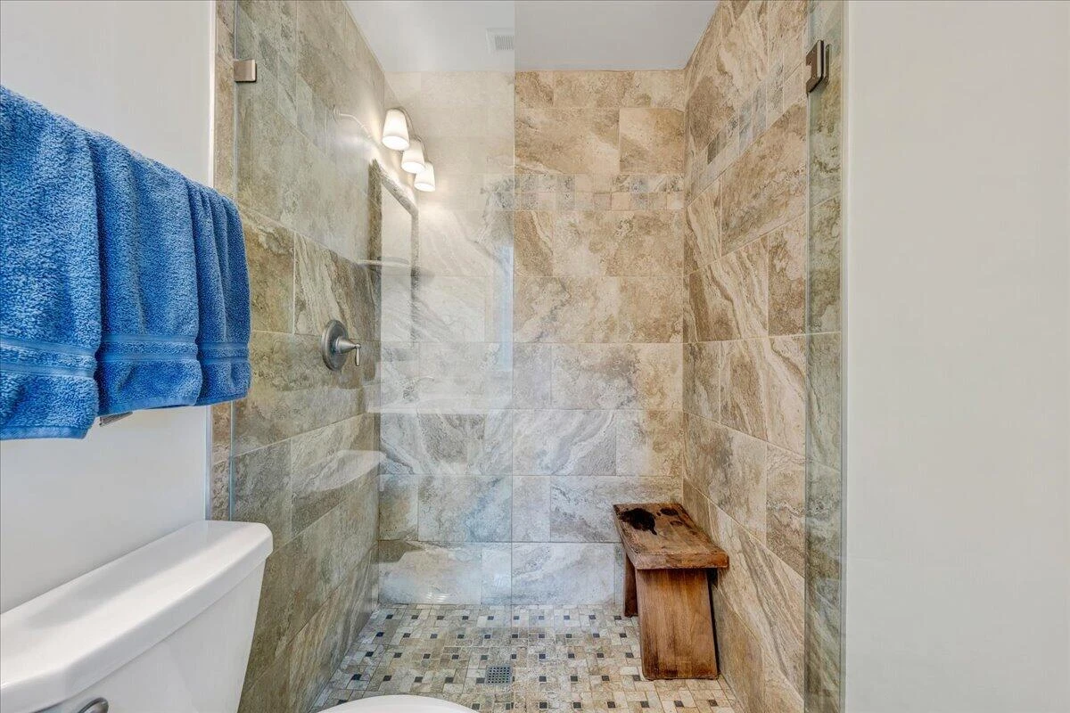 21 Queen Regent CT - Photo 33