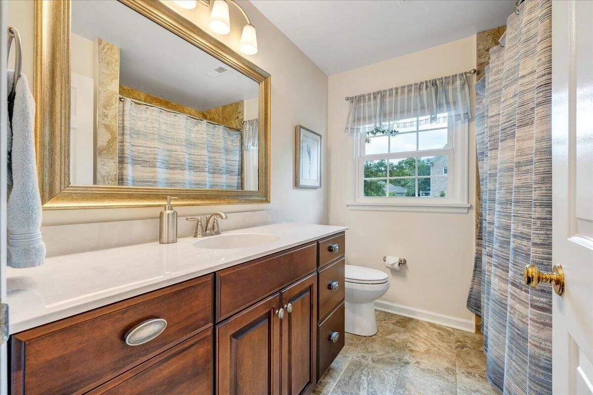 21 Queen Regent CT - Photo 45