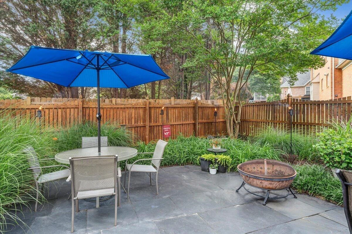 21 Queen Regent CT - Photo 52