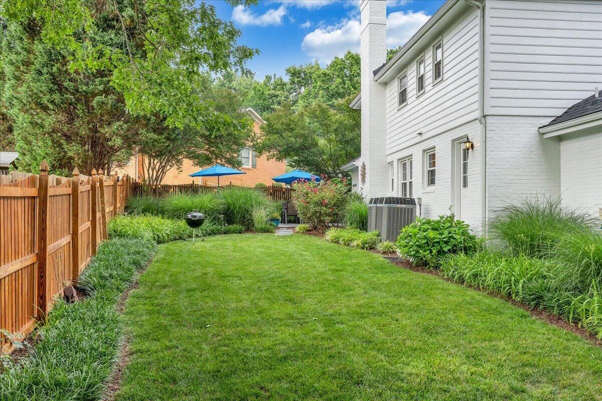 21 Queen Regent CT - Photo 58