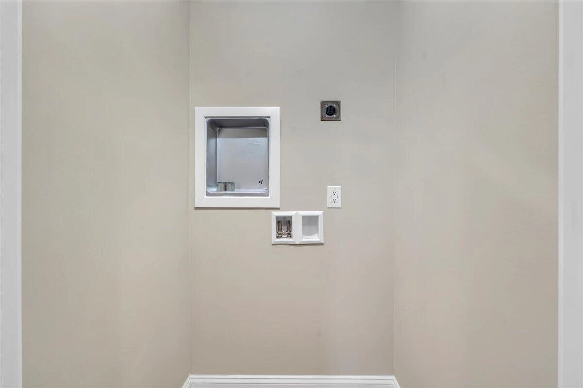5647 Huntridge RD - Photo 17
