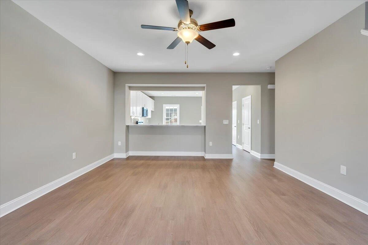 5647 Huntridge RD - Photo 4