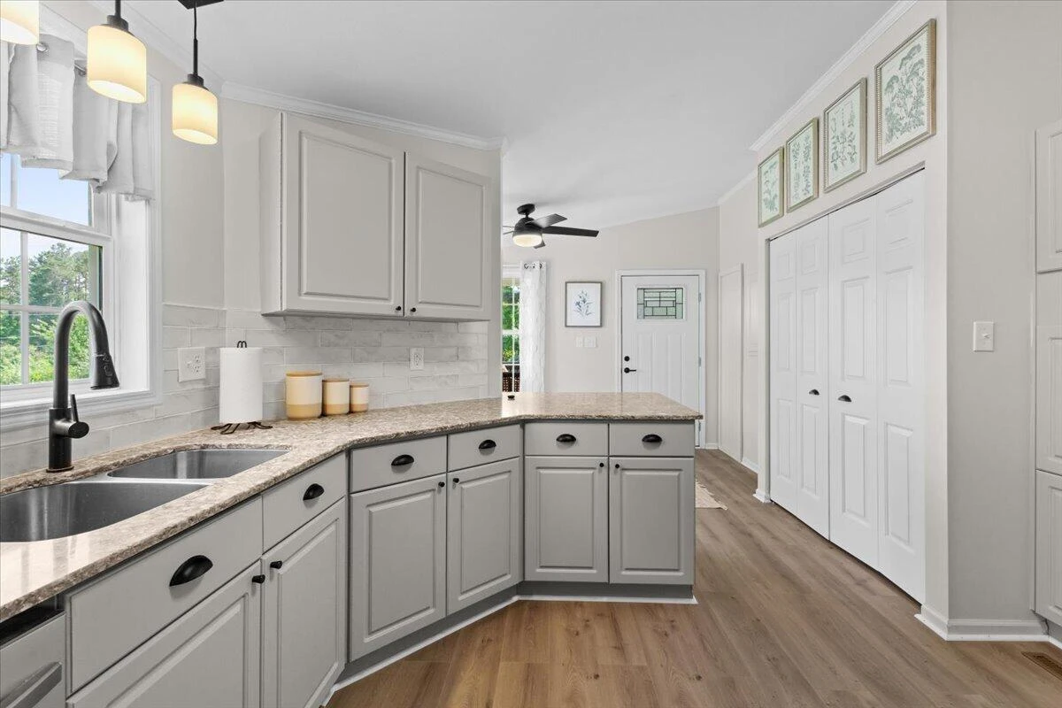3401 Kemp Ford RD - Photo 4