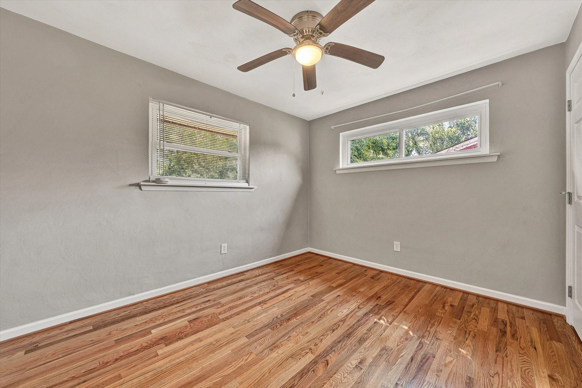 1008 Rosemary AVE SE - Photo 15