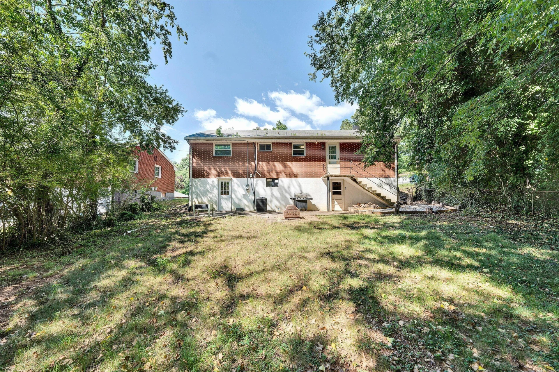 1008 Rosemary AVE SE - Photo 25