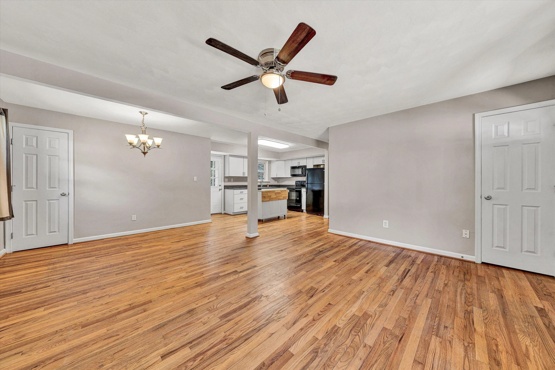 1008 Rosemary AVE SE - Photo 7
