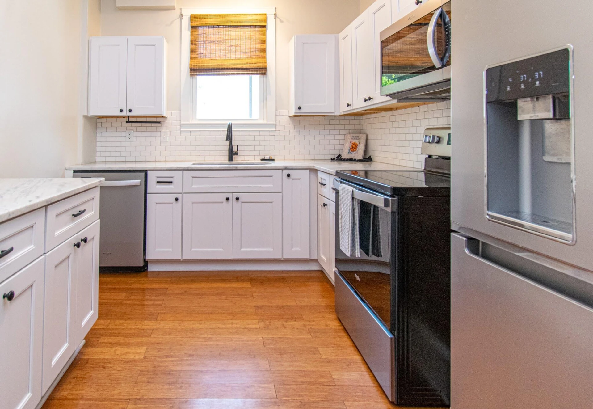 2446 Montvale RD SW - Photo 11