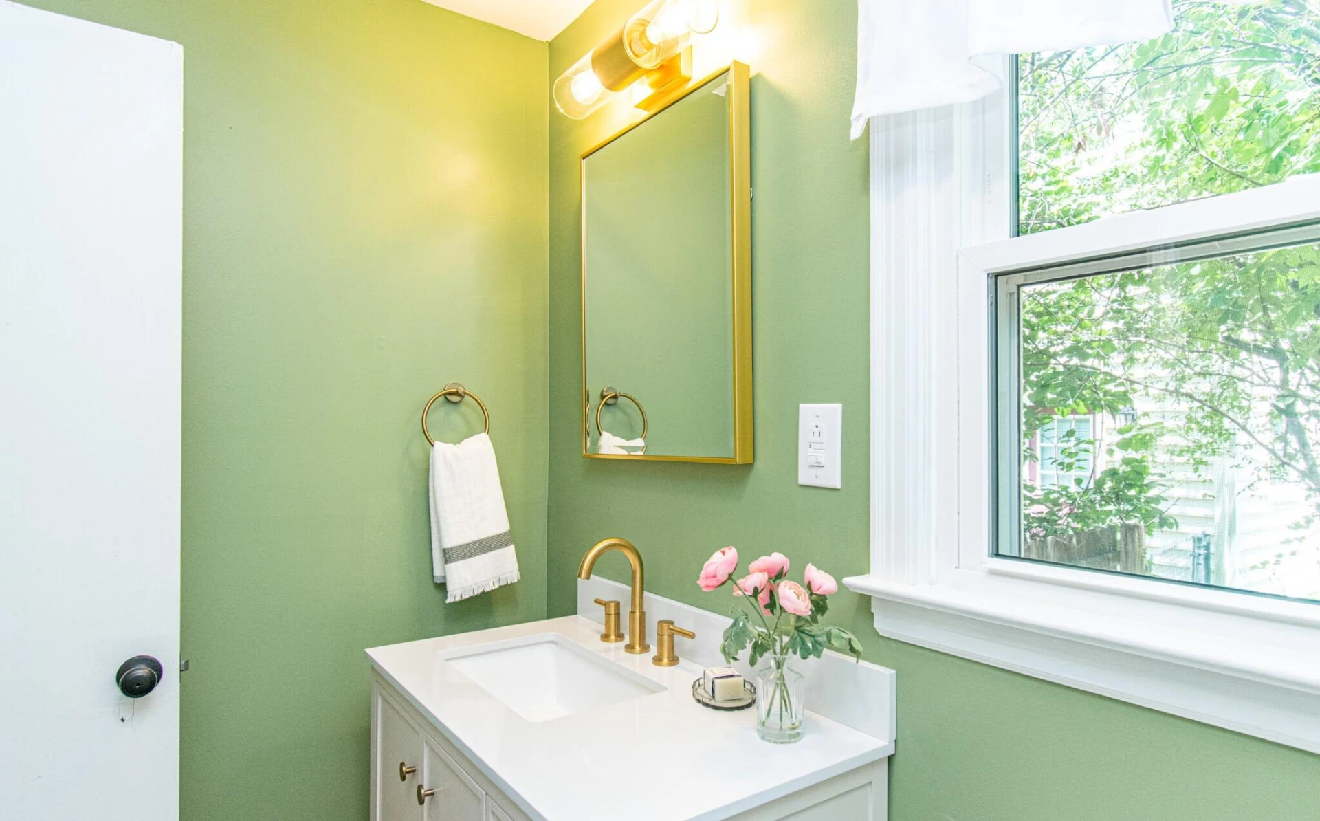 2446 Montvale RD SW - Photo 19