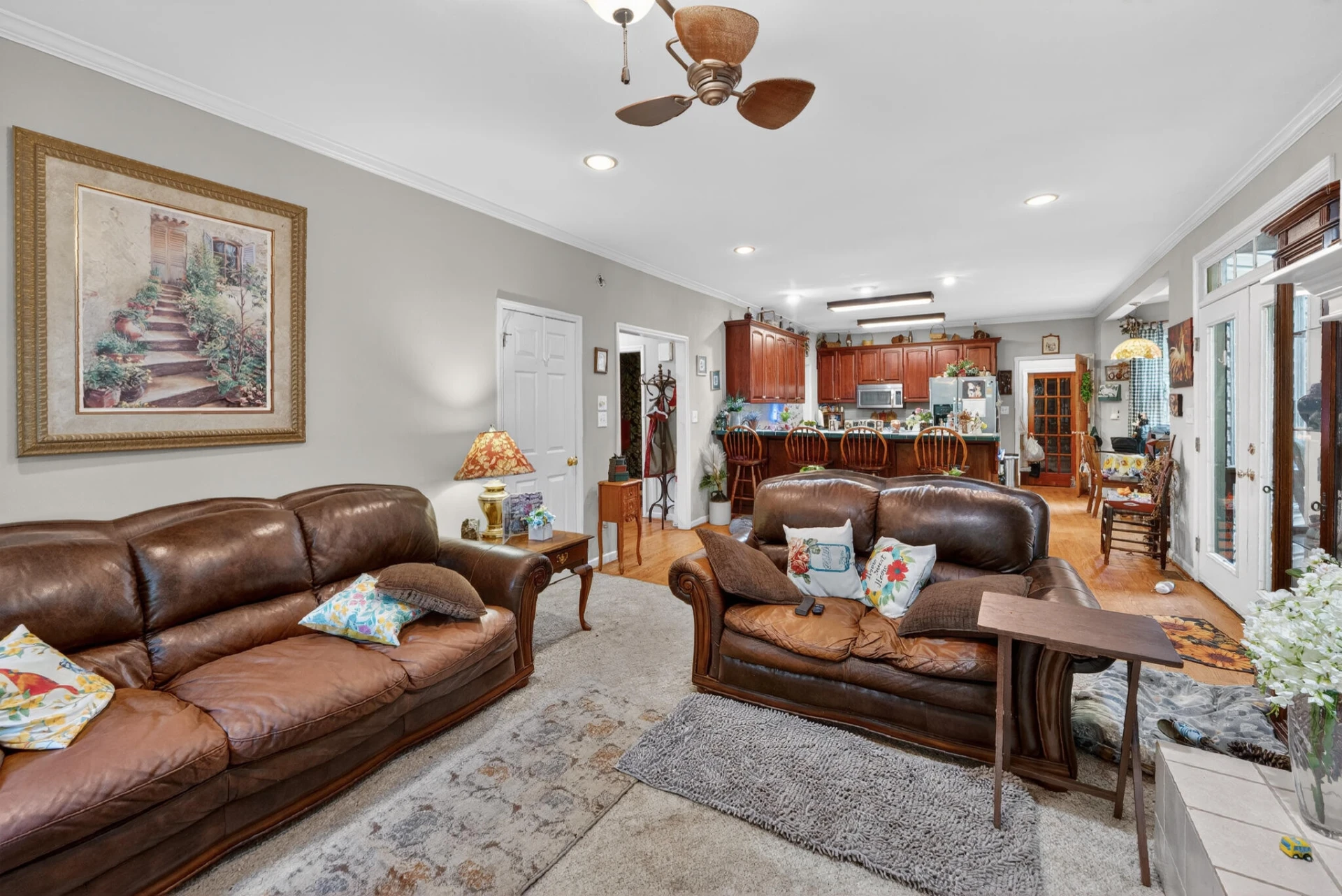 24 Queen Regent CT - Photo 2