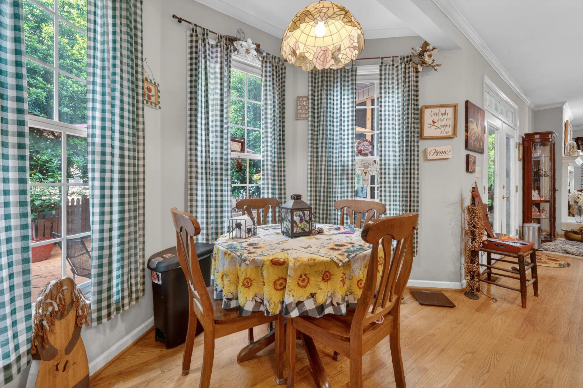 24 Queen Regent CT - Photo 6
