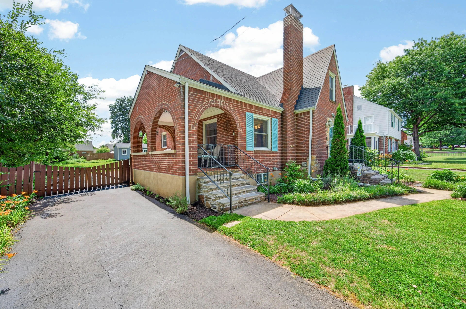 5214 Woodbury ST NW - Photo 4