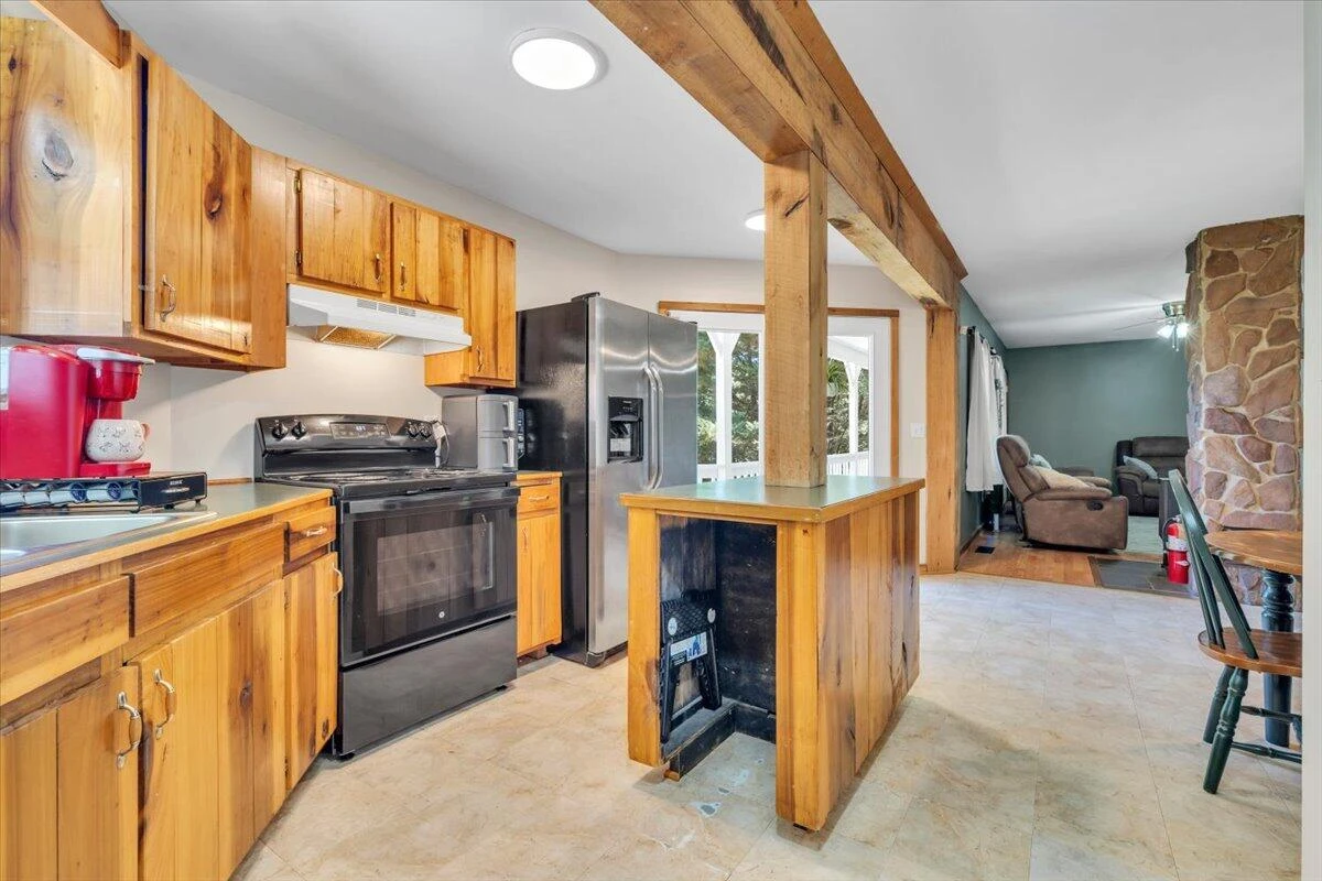 472 Wooded Acres DR - Photo 14