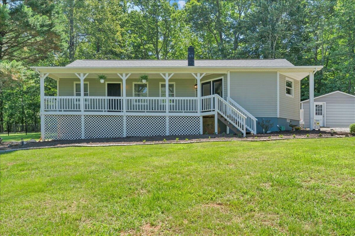 472 Wooded Acres DR - Photo 3