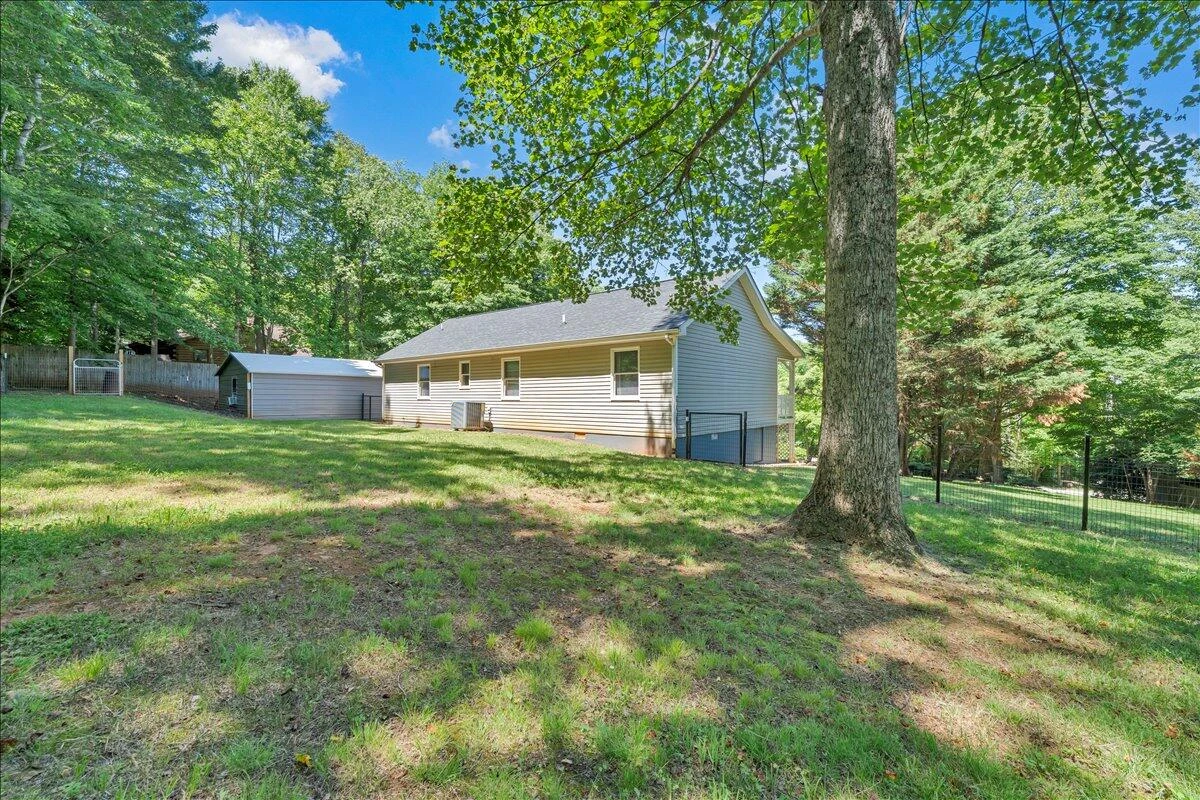 472 Wooded Acres DR - Photo 31