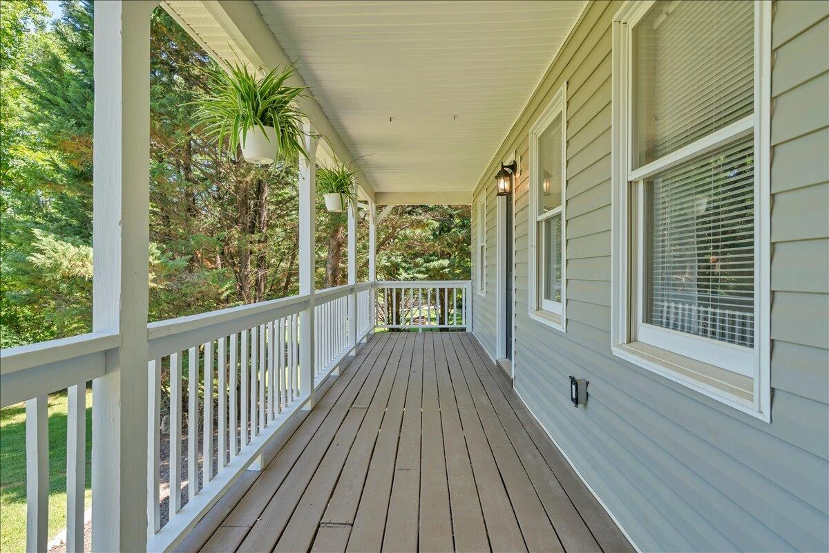 472 Wooded Acres DR - Photo 4