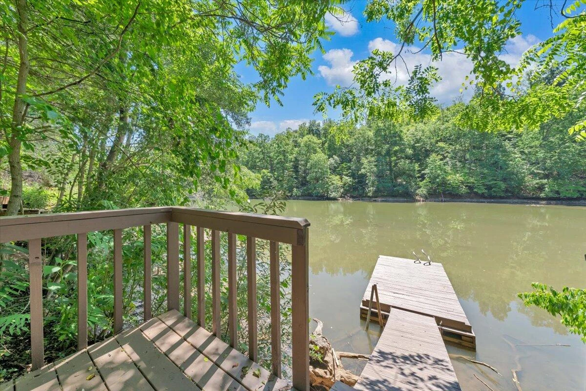 472 Wooded Acres DR - Photo 43