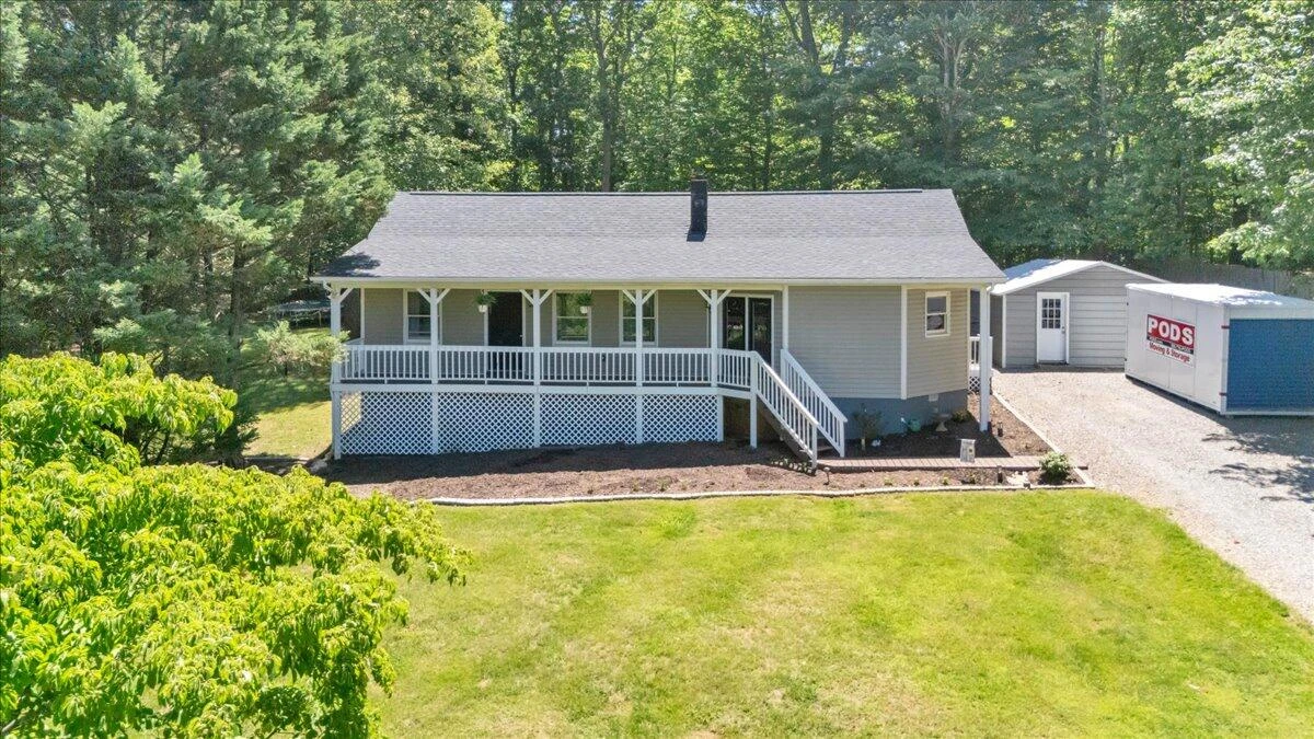 472 Wooded Acres DR - Photo 46