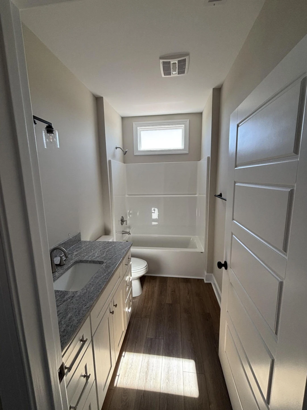 10384 Leesville RD - Photo 8
