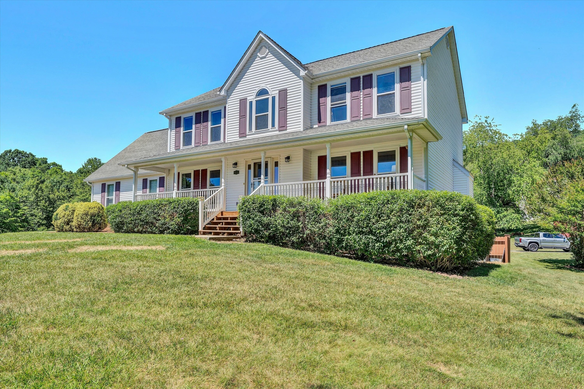 1351 Archway RD