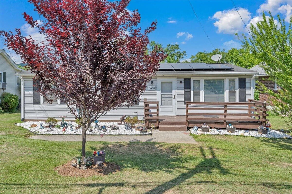 3648 Yellow Mountain RD SE